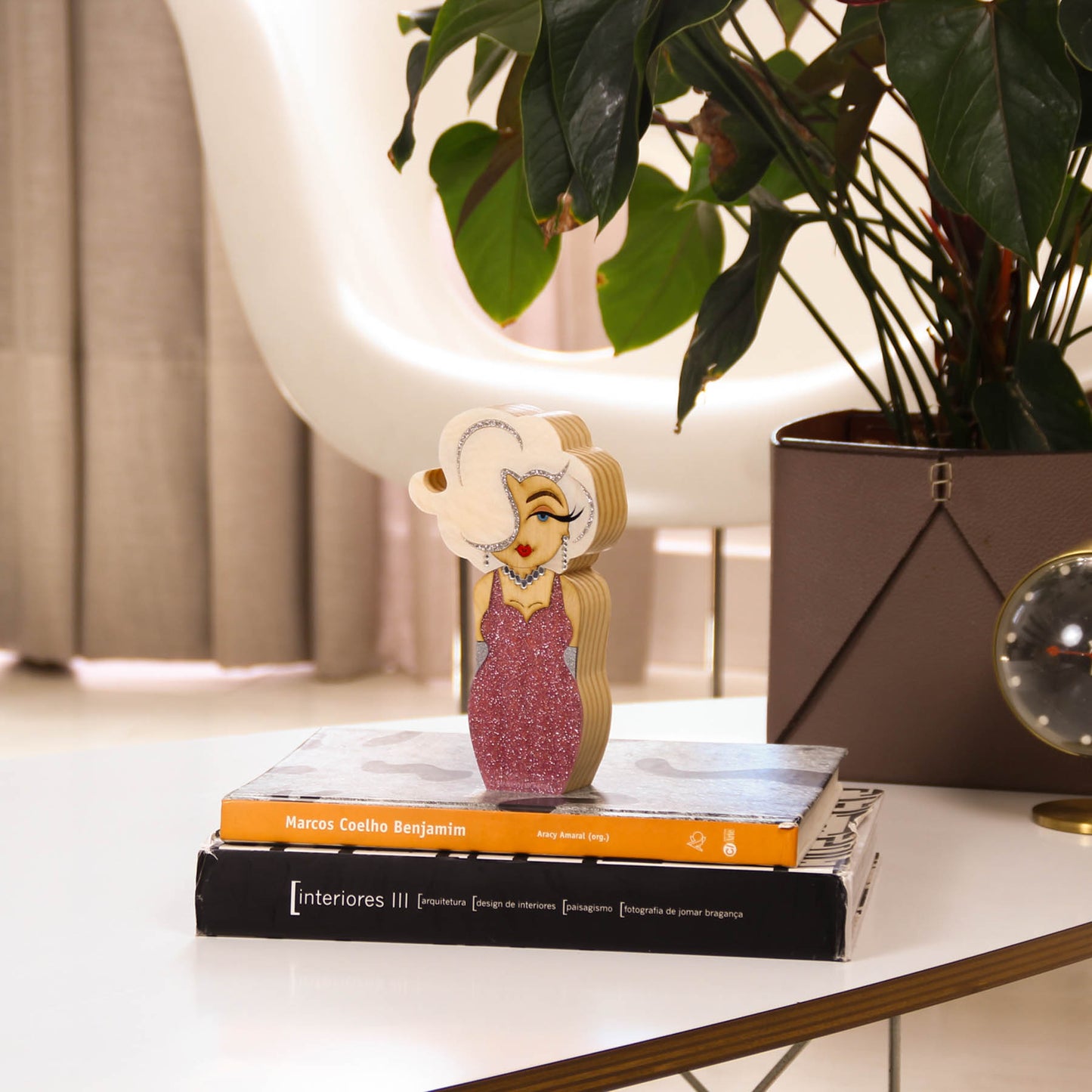Kokeshi Wood Sculpture Marilyn Monroe