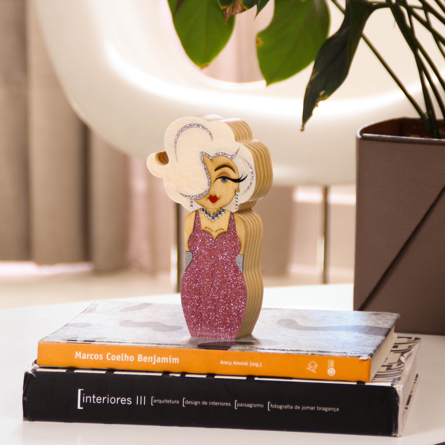 Kokeshi Wood Sculpture Marilyn Monroe