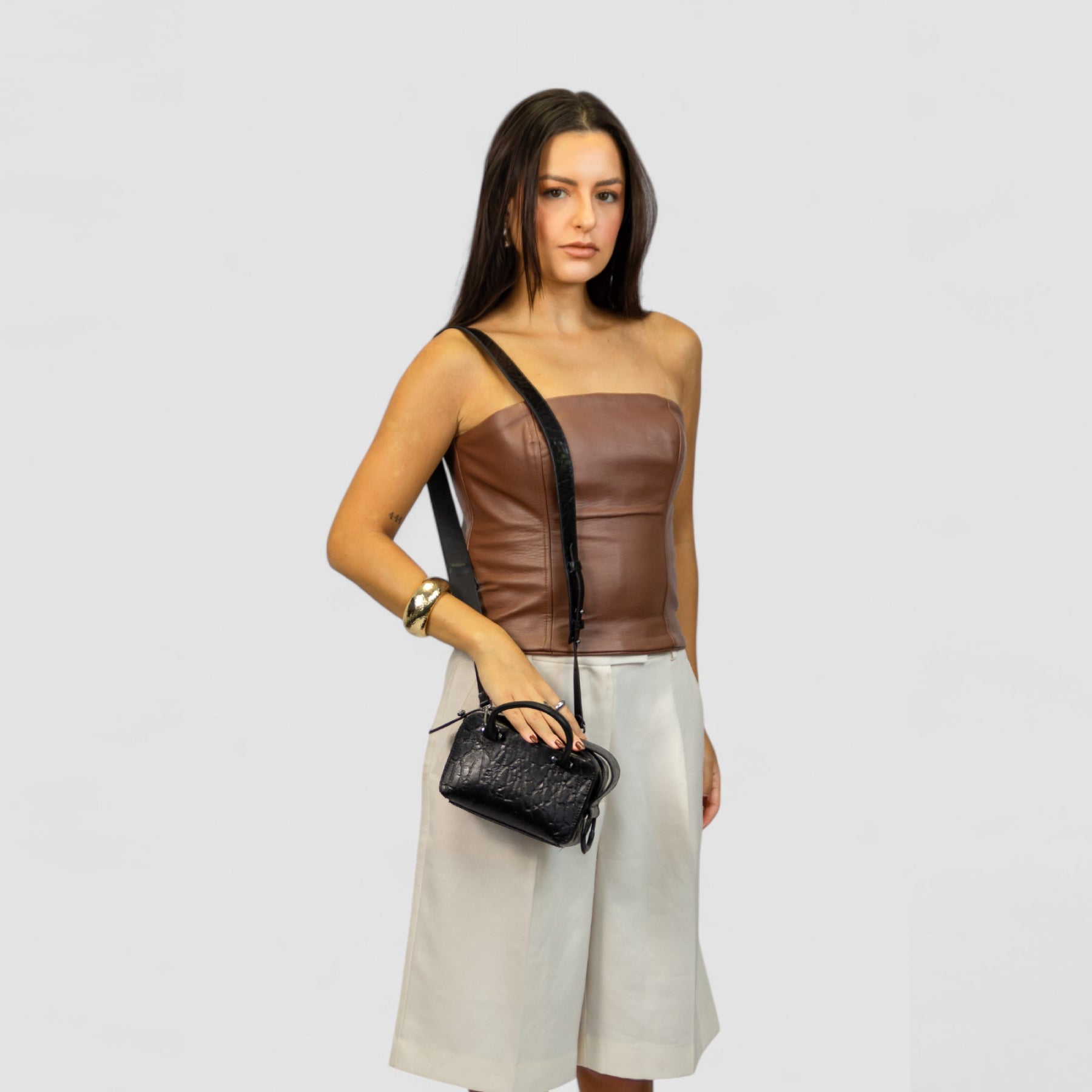 Bolsa Mini Tiracolo Gisele Couro Legítimo Preto e Amarelo Patrícia Maranhão