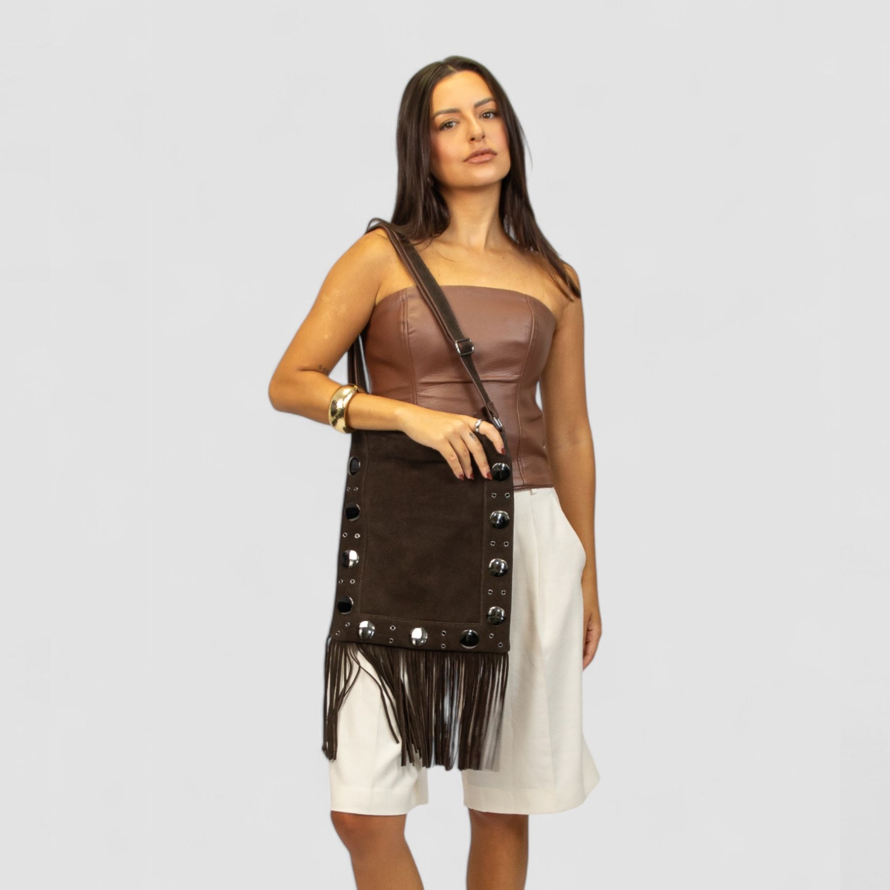 Bolsa Tiracolo Boho James Couro Legítimo Café Com Franjas Patrícia Maranhão